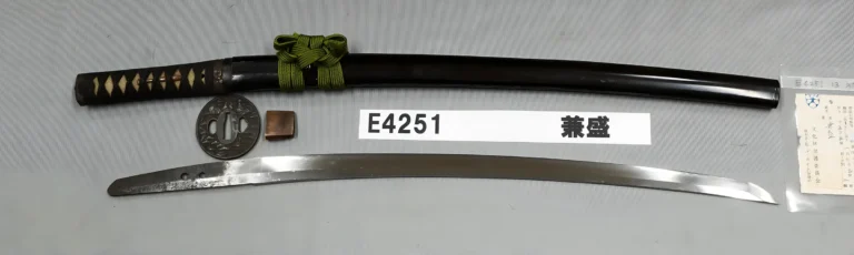 E4251【拵付脇差】兼盛（室町時代中期）